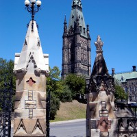 Entrance to Parliament Hill from Wellington Street